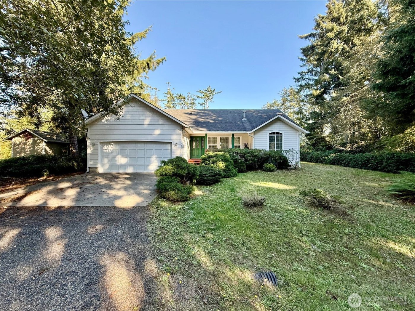 736 Duck Lake Drive SE, Ocean Shores, WA 98569