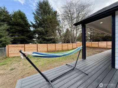 716 Island Circle SE, Ocean Shores, WA 98569 - Photo 10