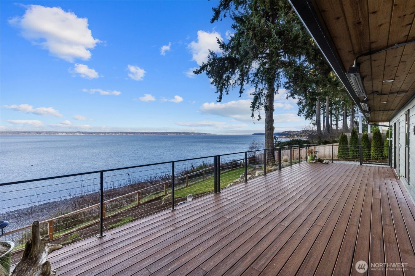 1067 Cavalero Road , Camano Island, WA 98282