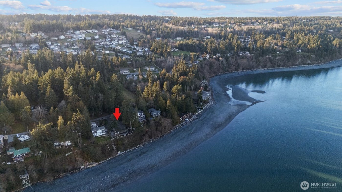 1067 Cavalero Road , Camano Island, WA 98282