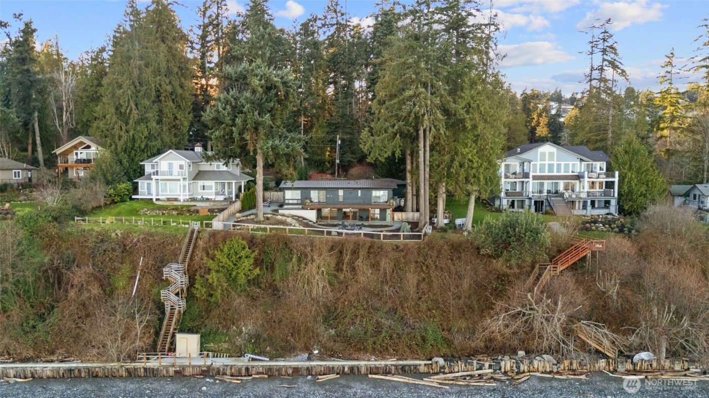 1067 Cavalero Road , Camano Island, WA 98282