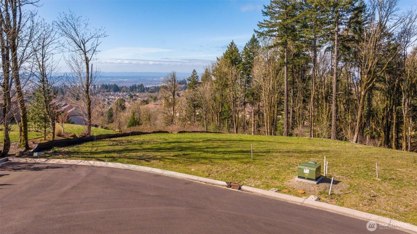 3003 NW 13th Circle , Camas, WA 98607
