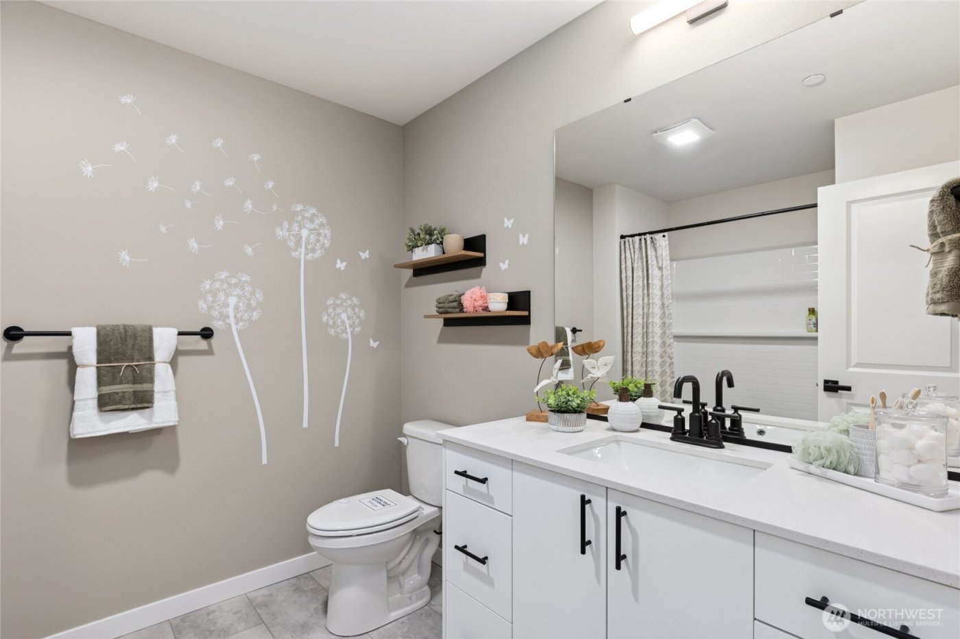 16111 36TH Avenue W #J3, Lynnwood, WA 98087