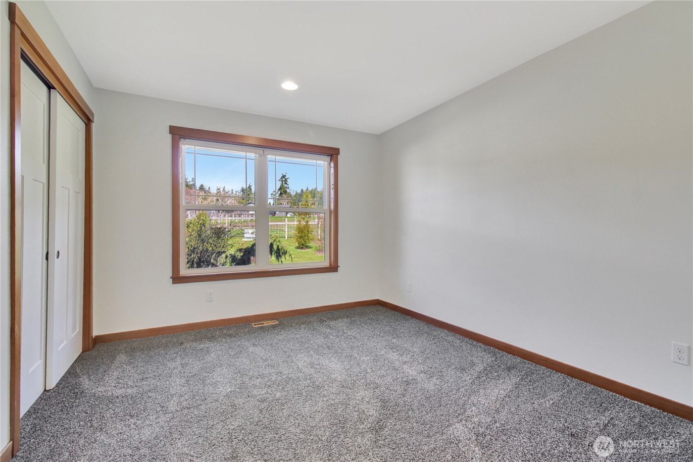 177 S Sunrise Boulevard , Camano Island, WA 98282