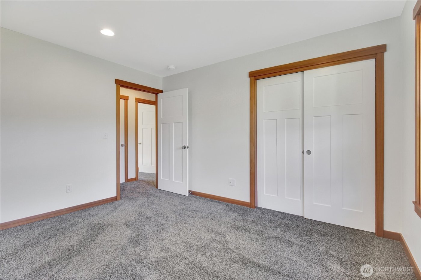 177 S Sunrise Boulevard , Camano Island, WA 98282