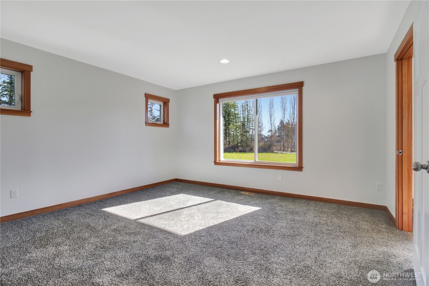 177 S Sunrise Boulevard , Camano Island, WA 98282