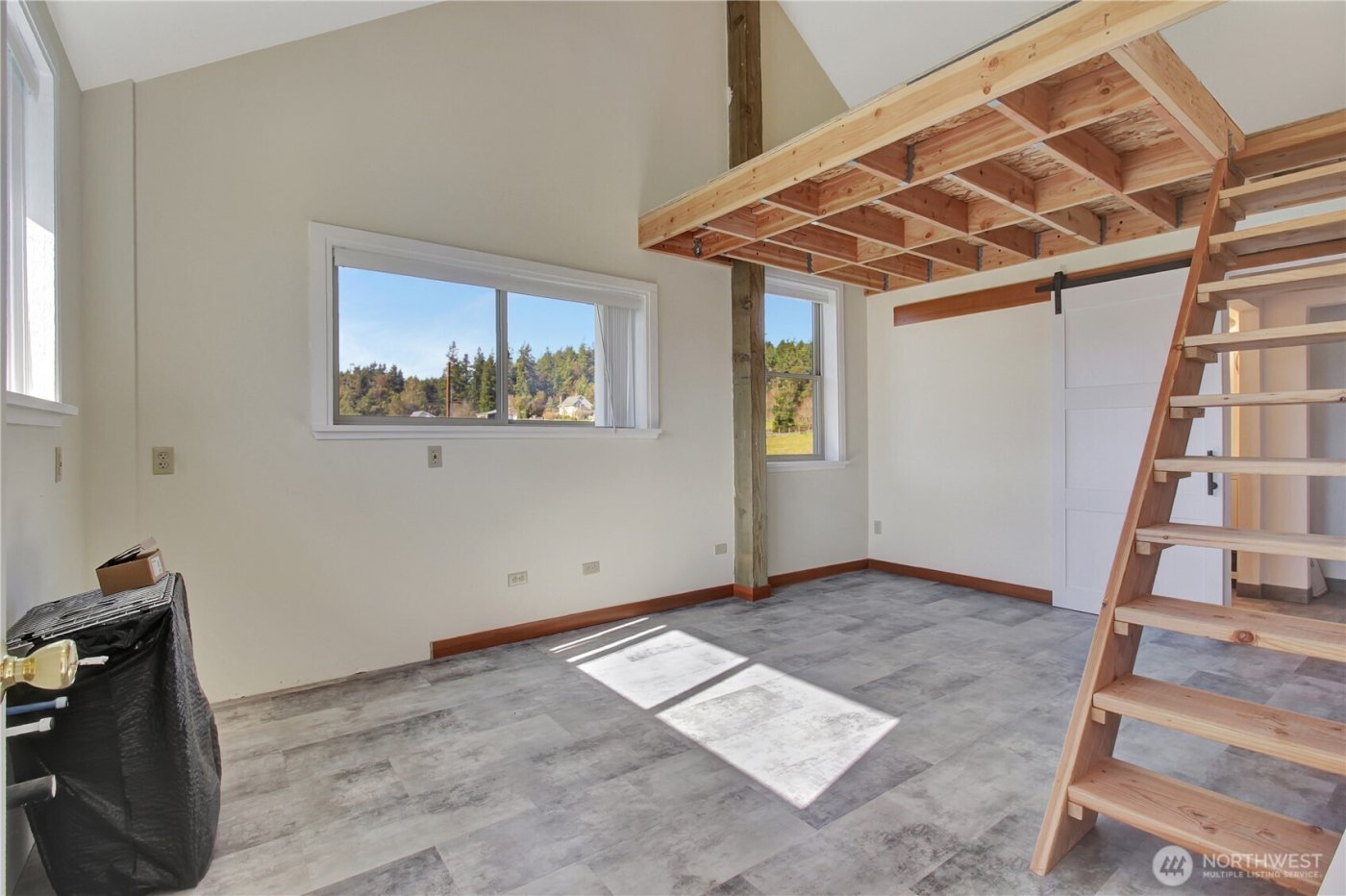 177 S Sunrise Boulevard , Camano Island, WA 98282