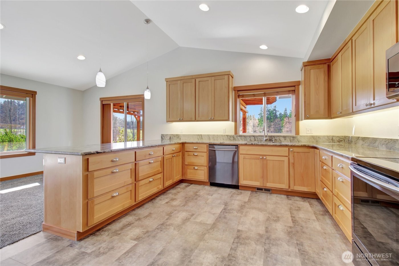 177 S Sunrise Boulevard , Camano Island, WA 98282