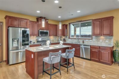 10908 177th Avenue Ct E, Bonney Lake, WA 98391 - Photo 6