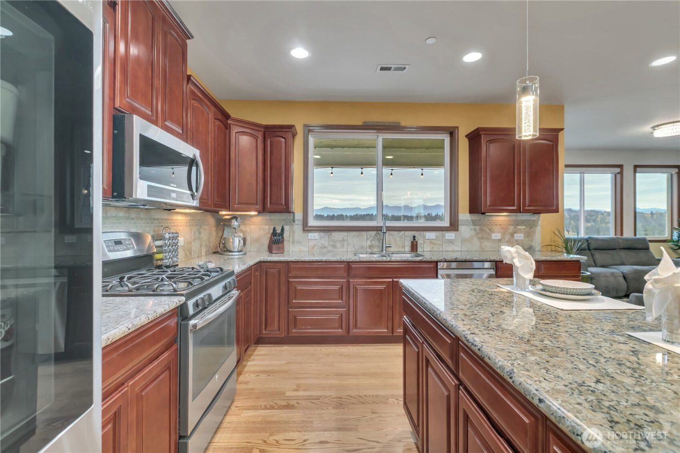 10908 177th Avenue Ct E, Bonney Lake, WA 98391