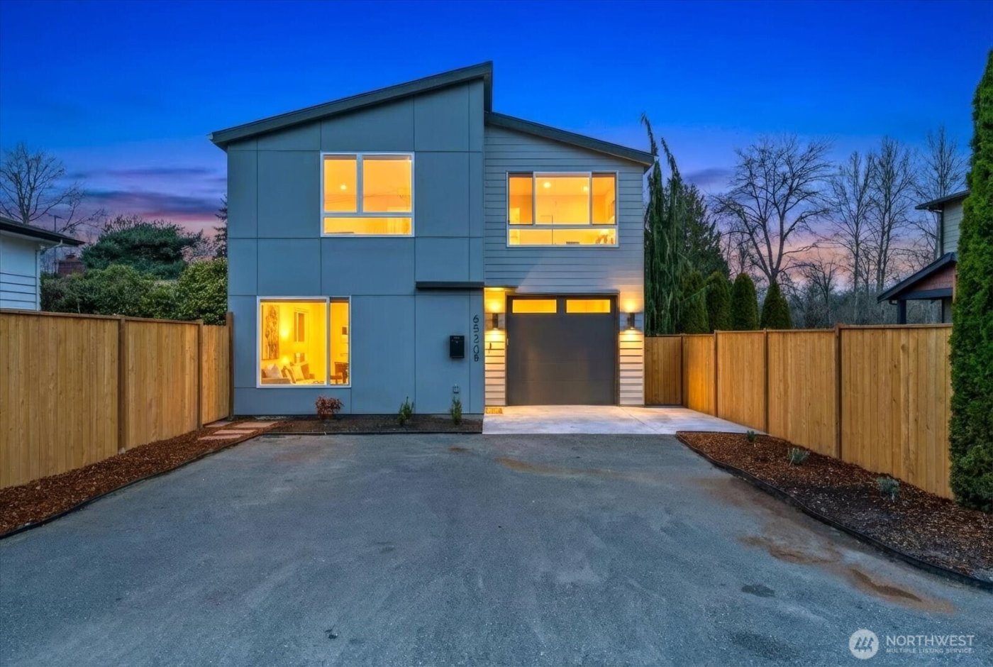 6530 18th Avenue SW #B, Seattle, WA 98106