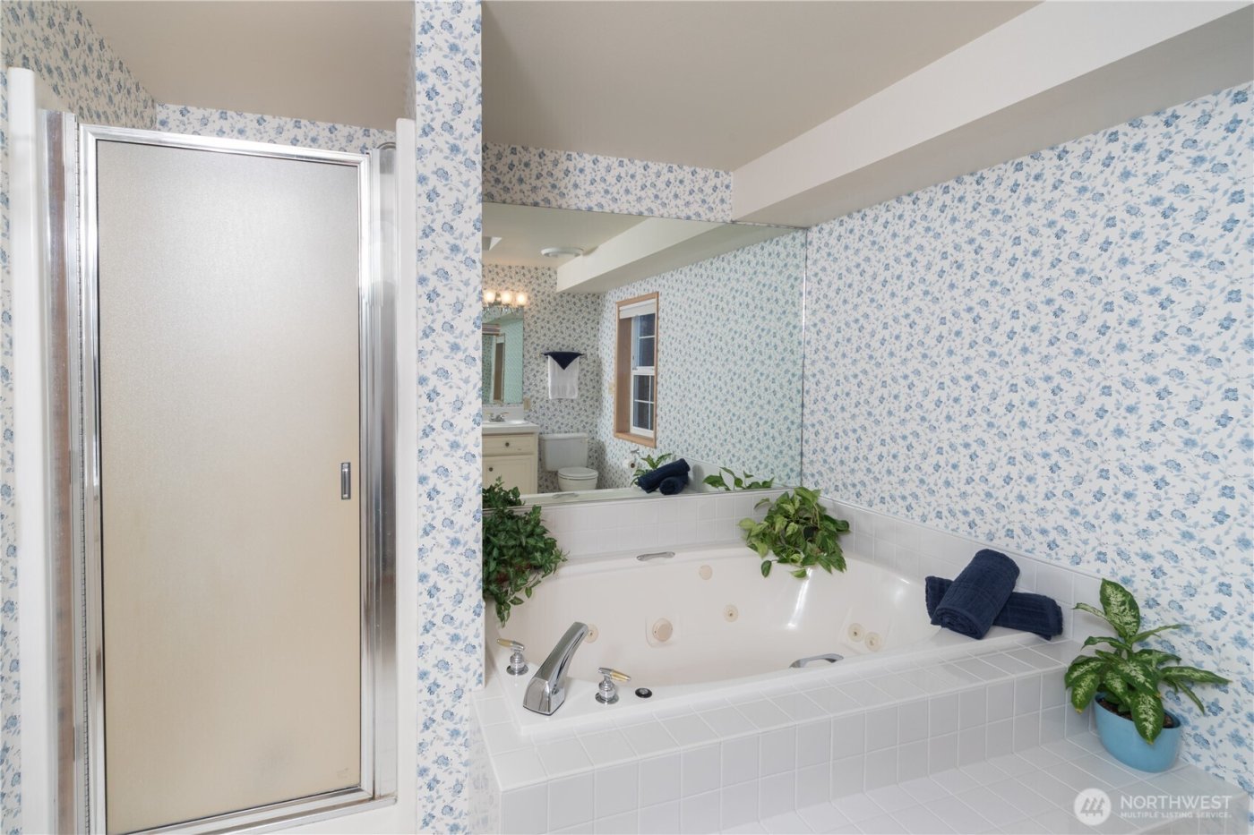 9610 NE Meyers Lane , Kingston, WA 98346