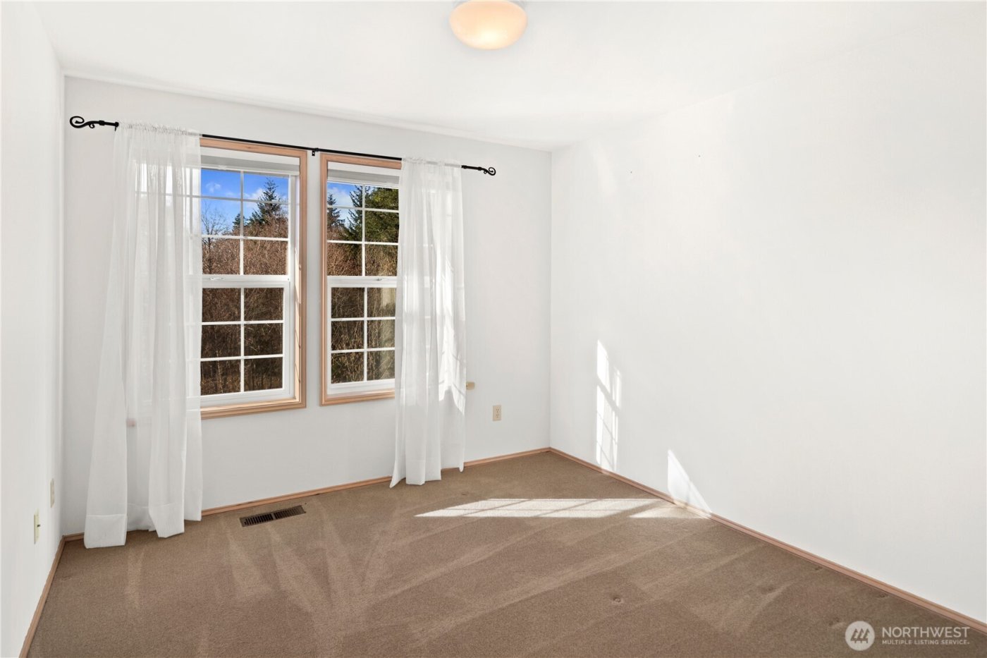 9610 NE Meyers Lane , Kingston, WA 98346