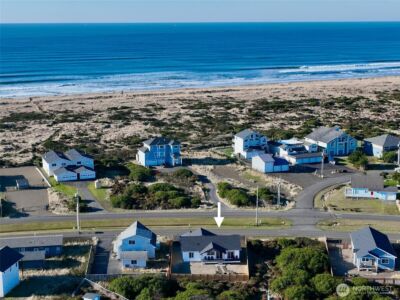 1046 Ocean Shores Boulevard , Ocean Shores, WA 98569 - Photo 2