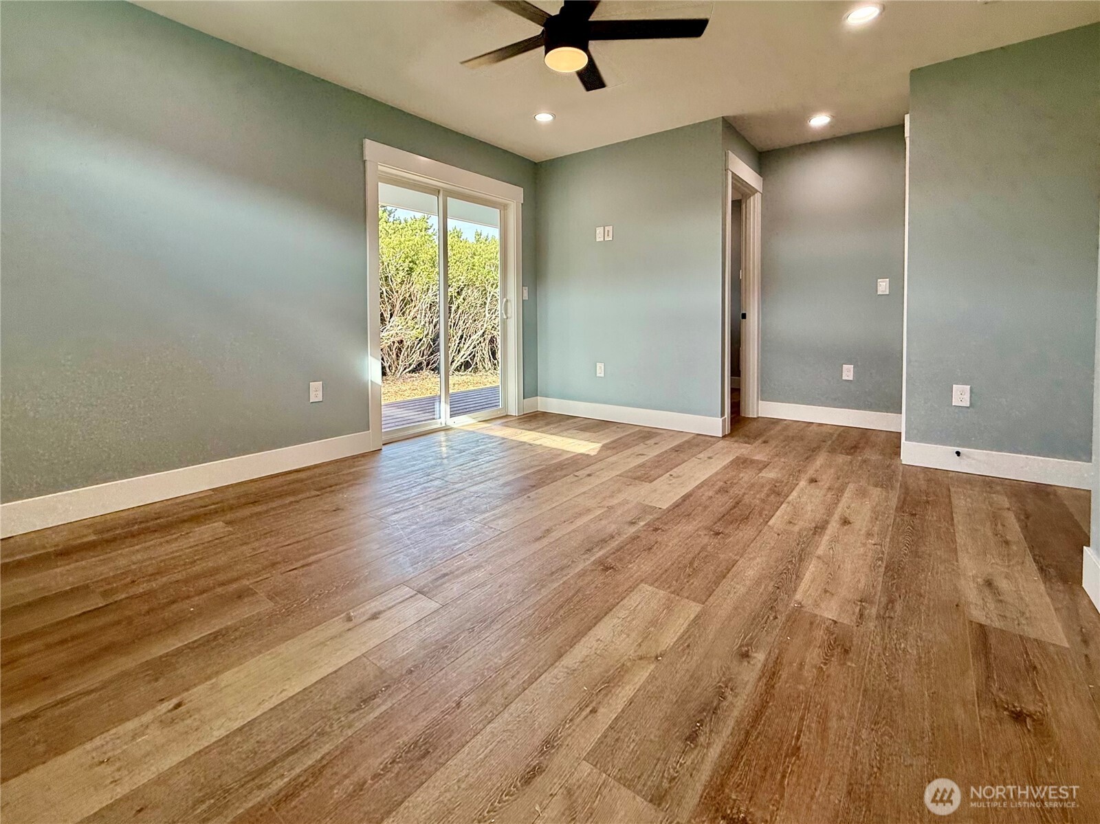 716 Reporter Court , Ocean Shores, WA 98569