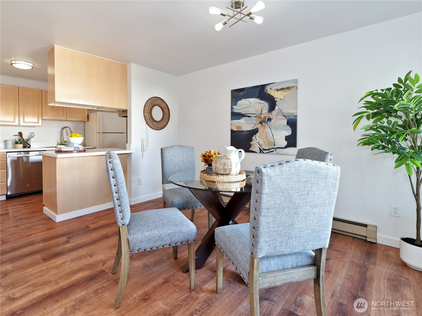 2104 Alki Avenue SW #205, Seattle, WA 98116