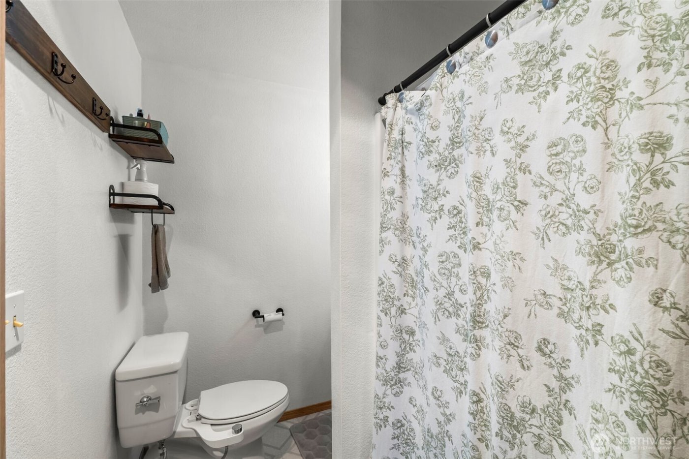 16330 84th Court SE, Yelm, WA 98597