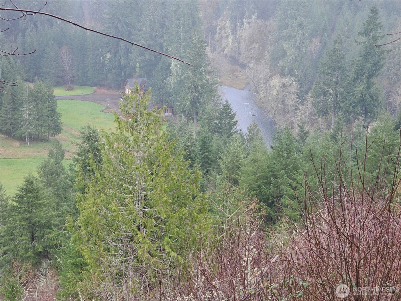 573 Clearwater Road , Kelso, WA 98626