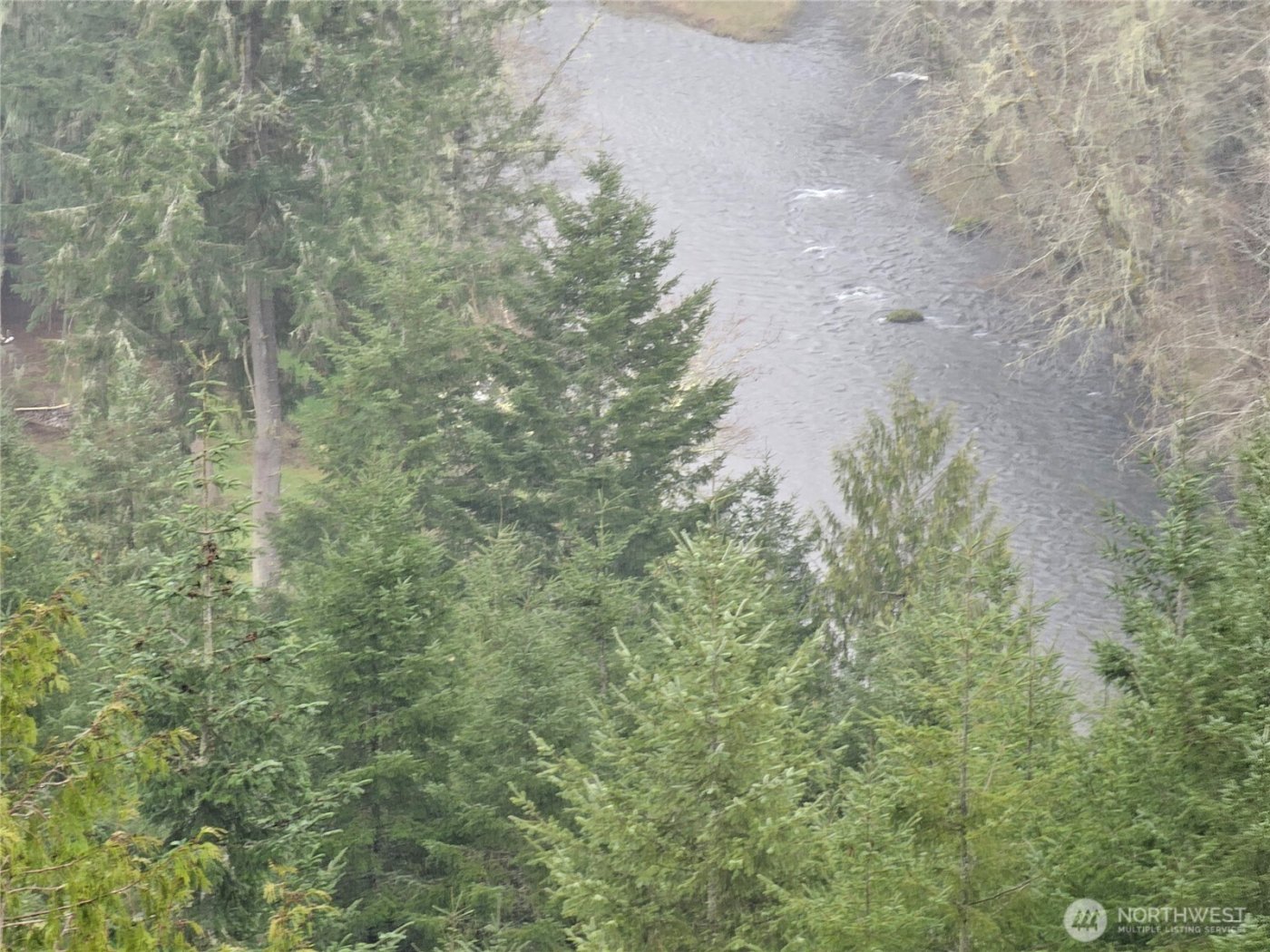 573 Clearwater Road , Kelso, WA 98626