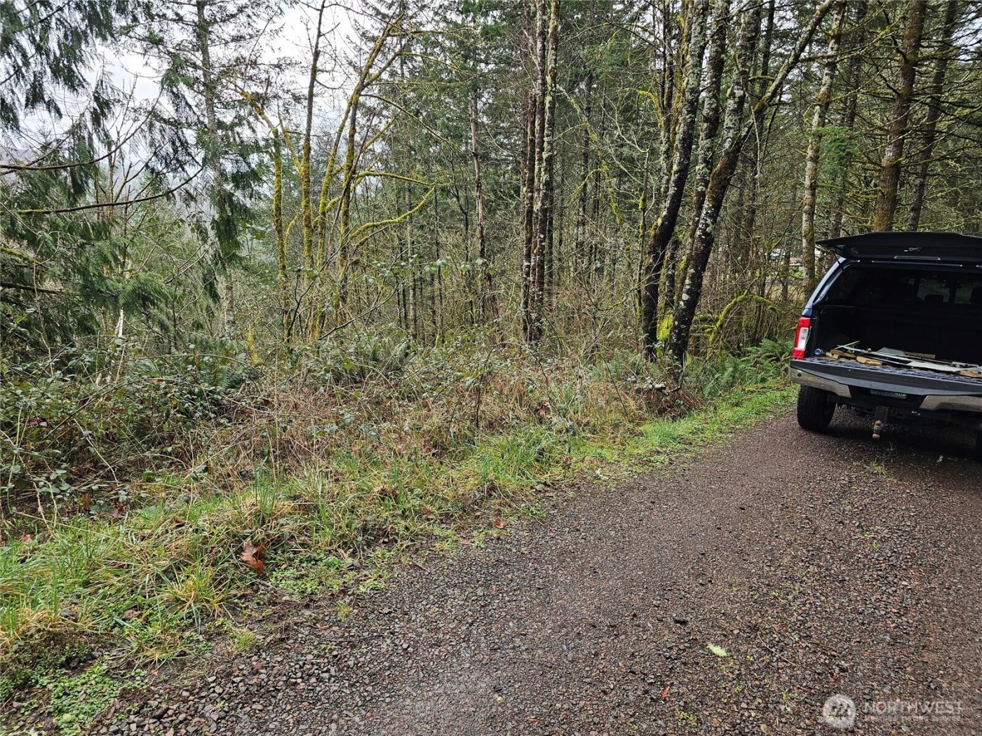 573 Clearwater Road , Kelso, WA 98626