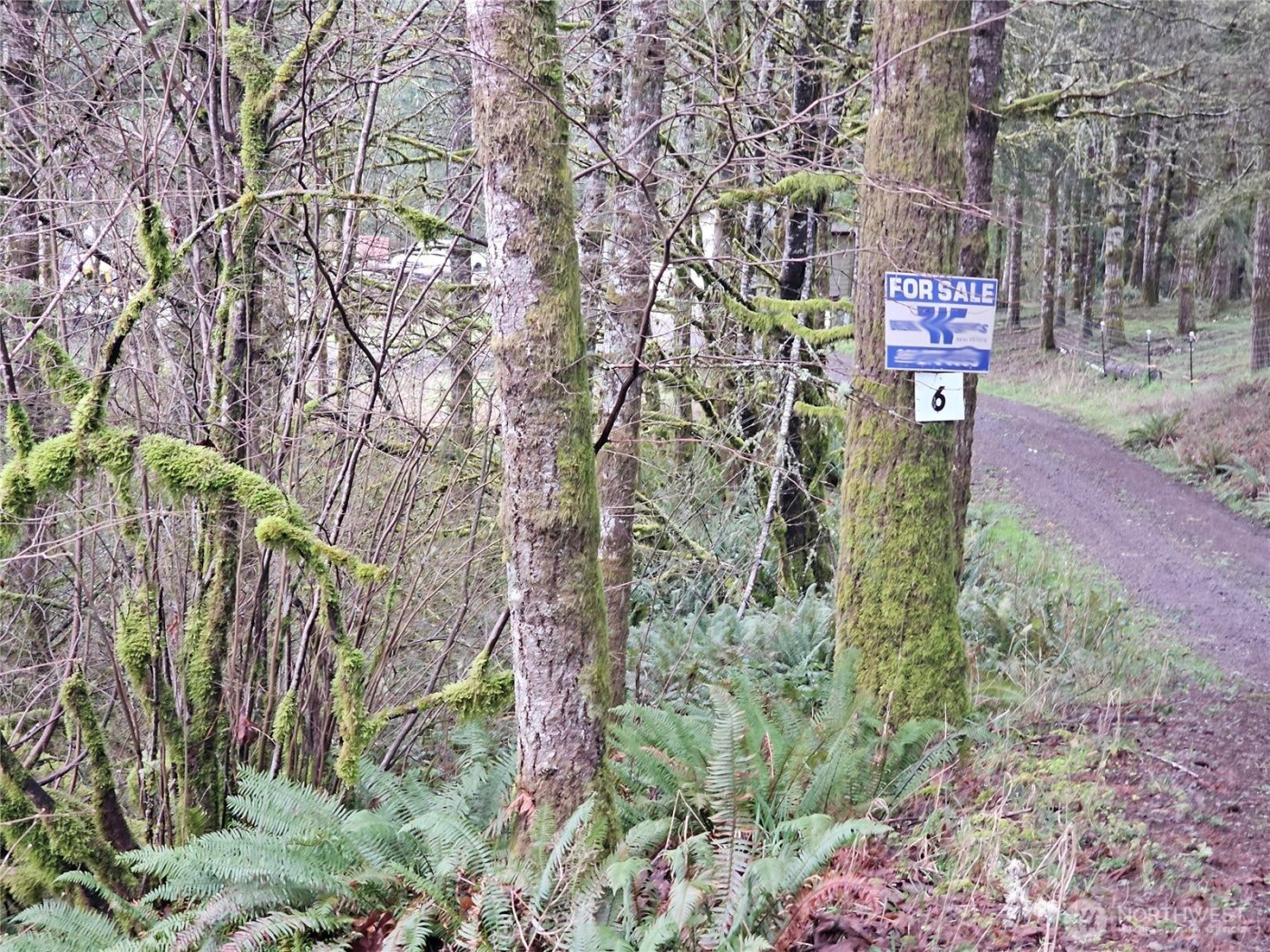 573 Clearwater Road , Kelso, WA 98626