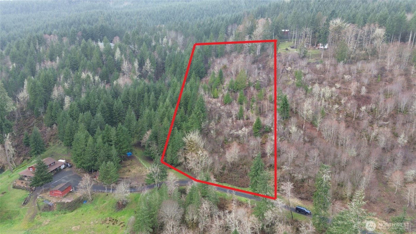 573 Clearwater Road , Kelso, WA 98626