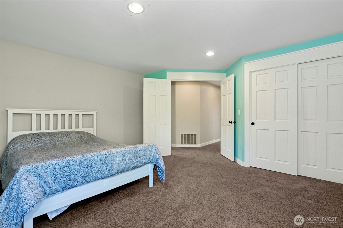 15102 93rd Place NE, Bothell, WA 98011