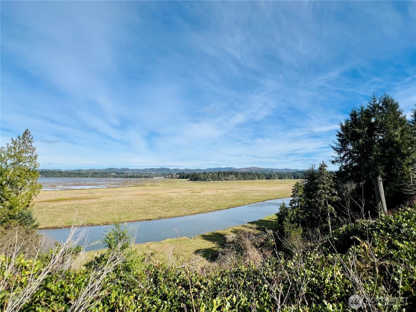 26 Lynn Point Lane , South Bend, WA 98586