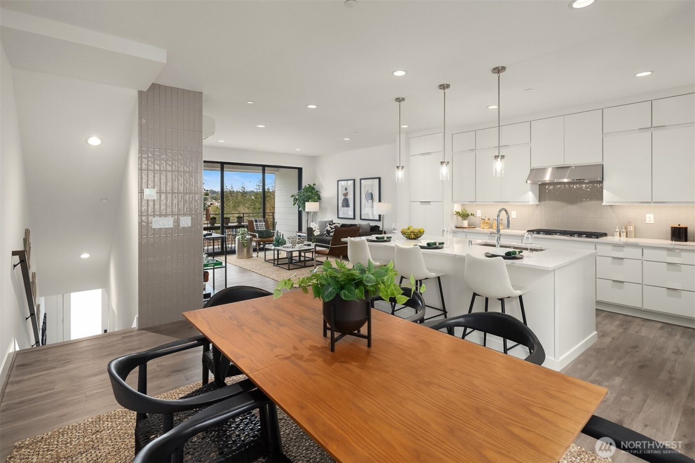 10819 (HS 101) 120TH Lane NE #C, Kirkland, WA 98033