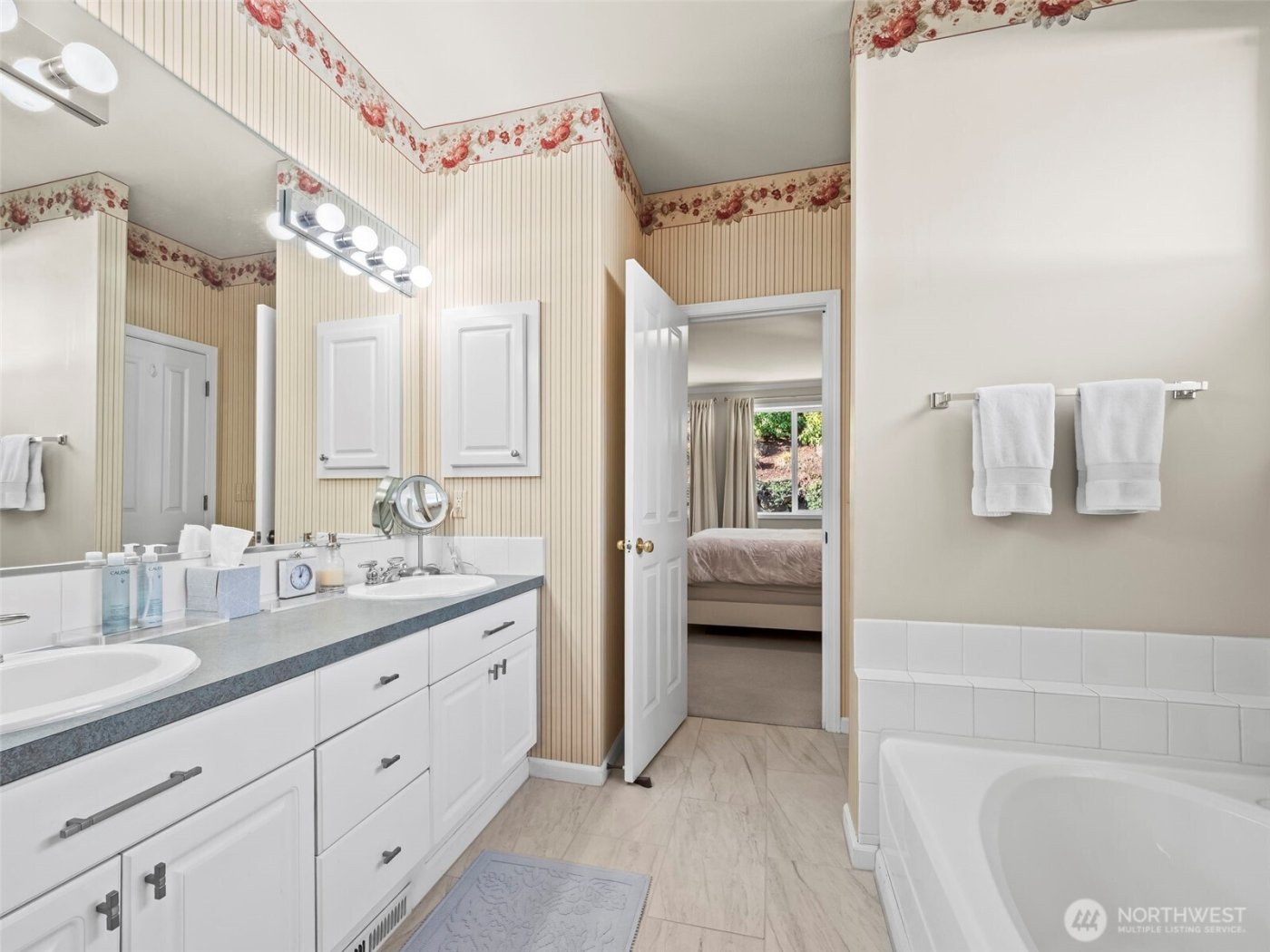 5928 61st Avenue W, University Place, WA 98467