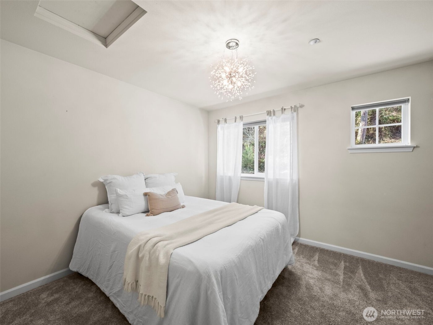 5928 61st Avenue W, University Place, WA 98467