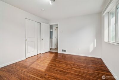 11839 79th Avenue S, Seattle, WA 98178 - Photo 16