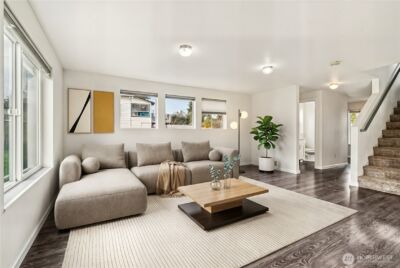 11839 79th Avenue S, Seattle, WA 98178 - Photo 2