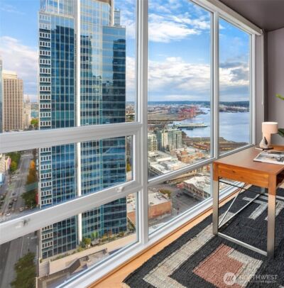 121 Stewart Street #2402, Seattle, WA 98101 - Photo 2
