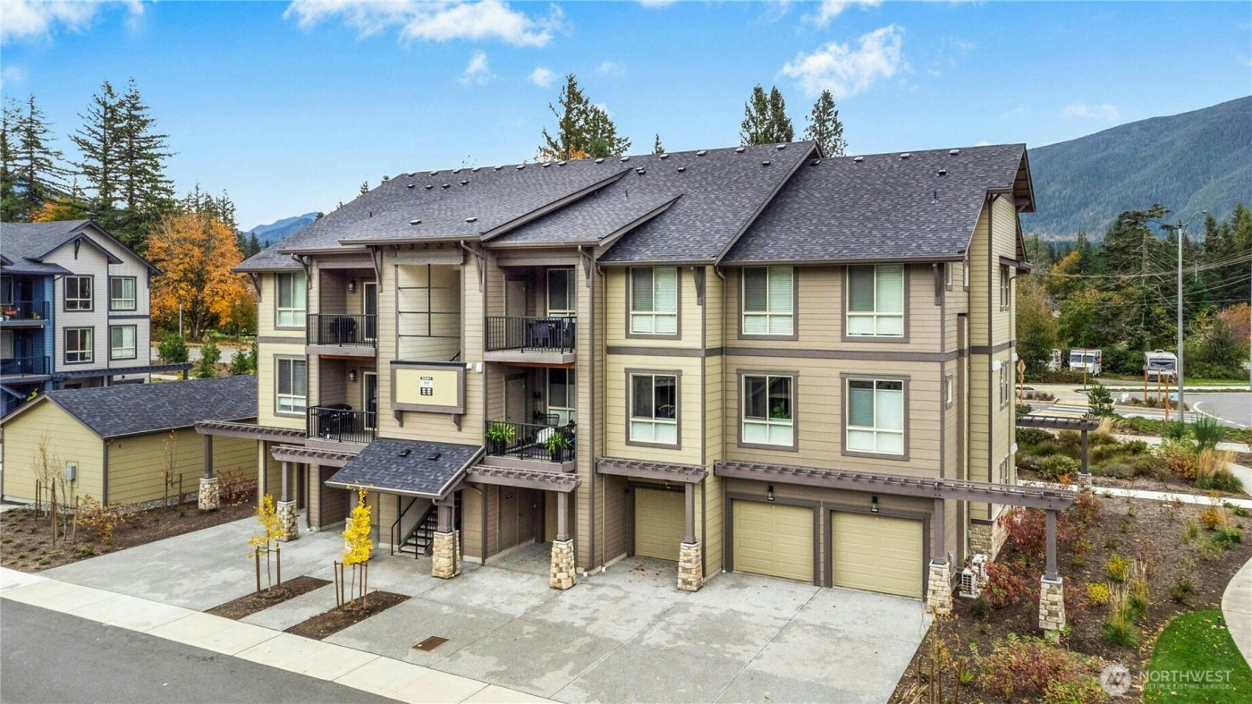 1845 SE 12th Place #H-204, North Bend, WA 98045