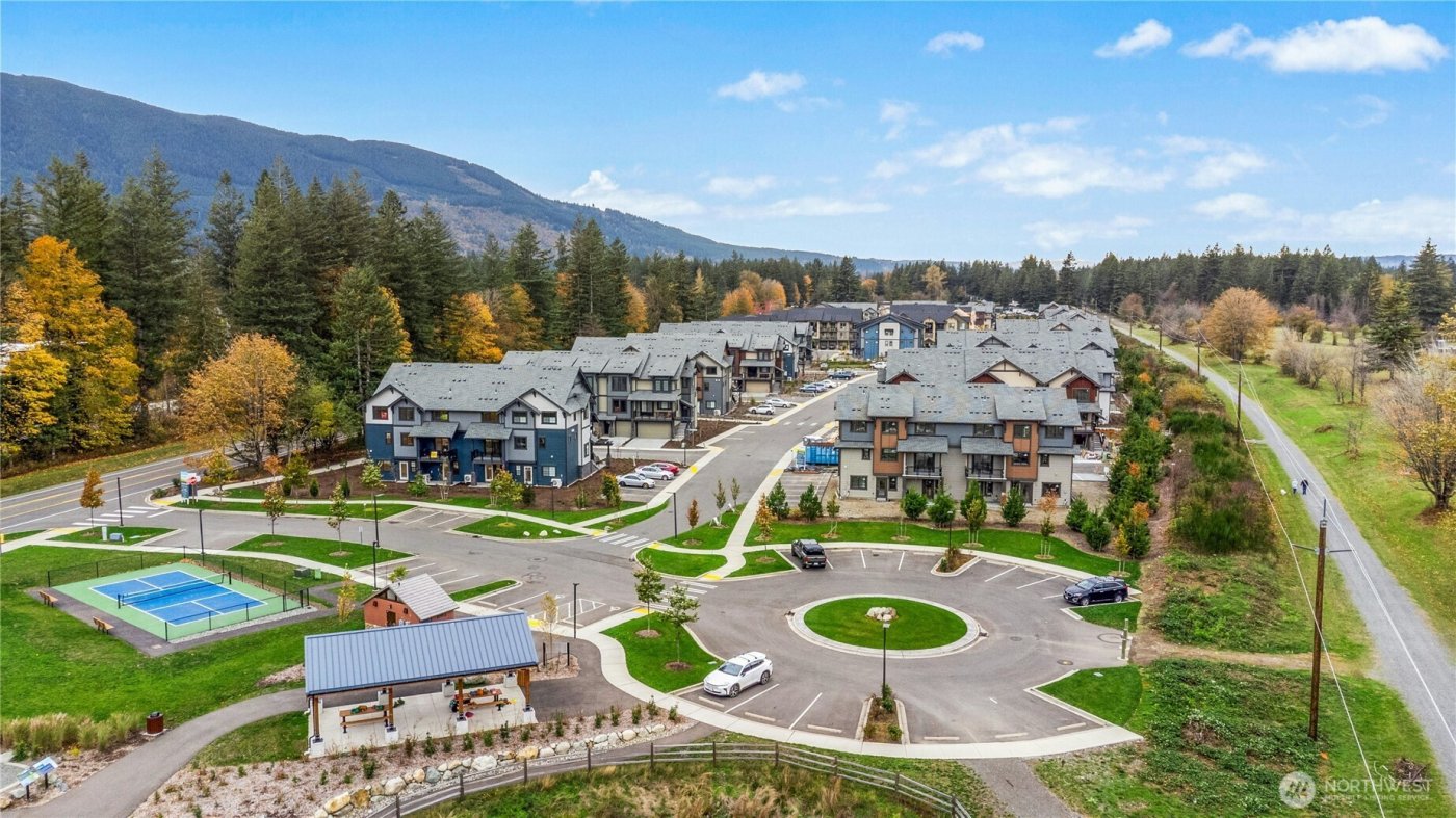 1845 SE 12th Place #H-204, North Bend, WA 98045