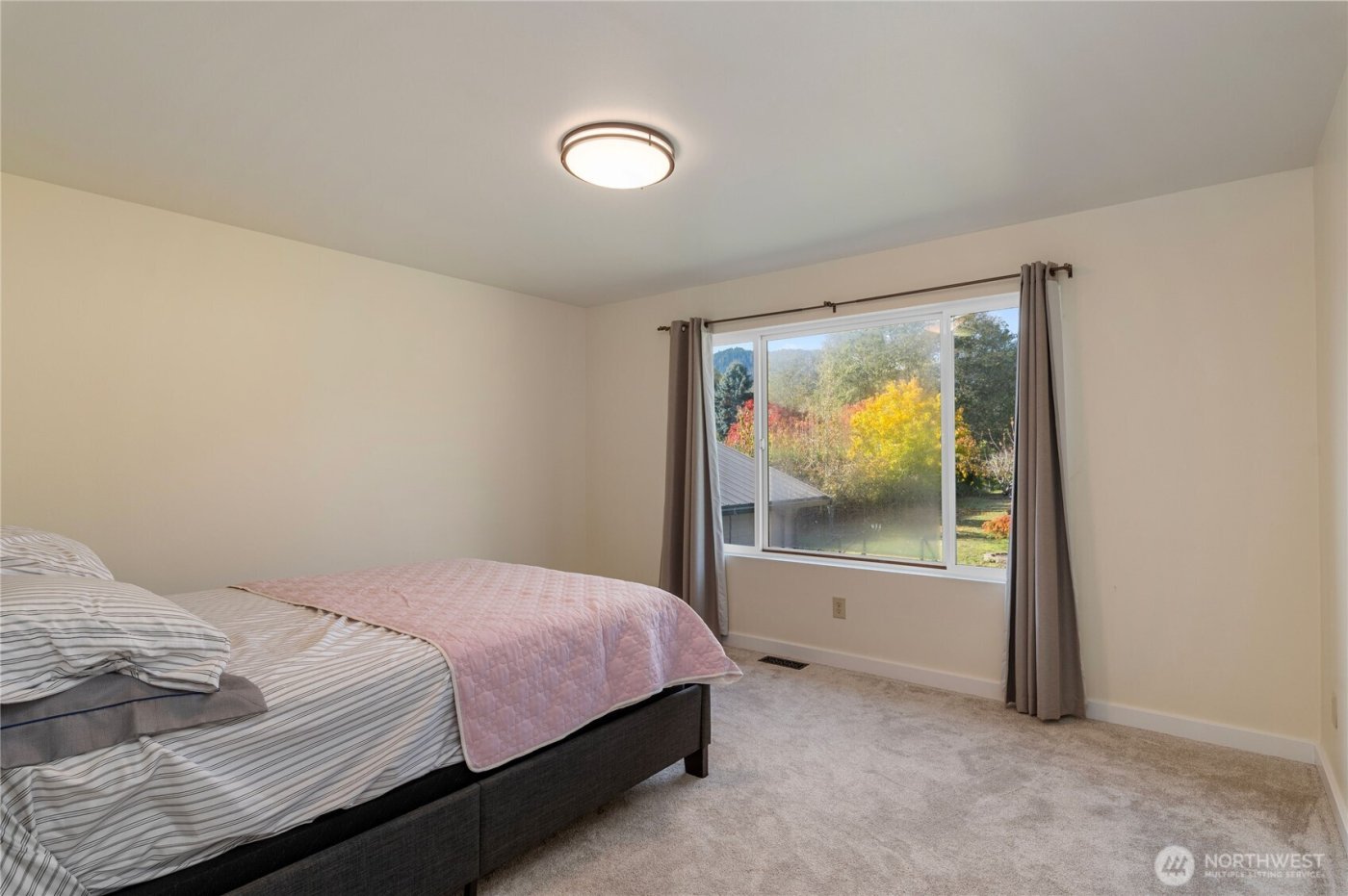 91 Syloplash Lane #A, Brinnon, WA 98320