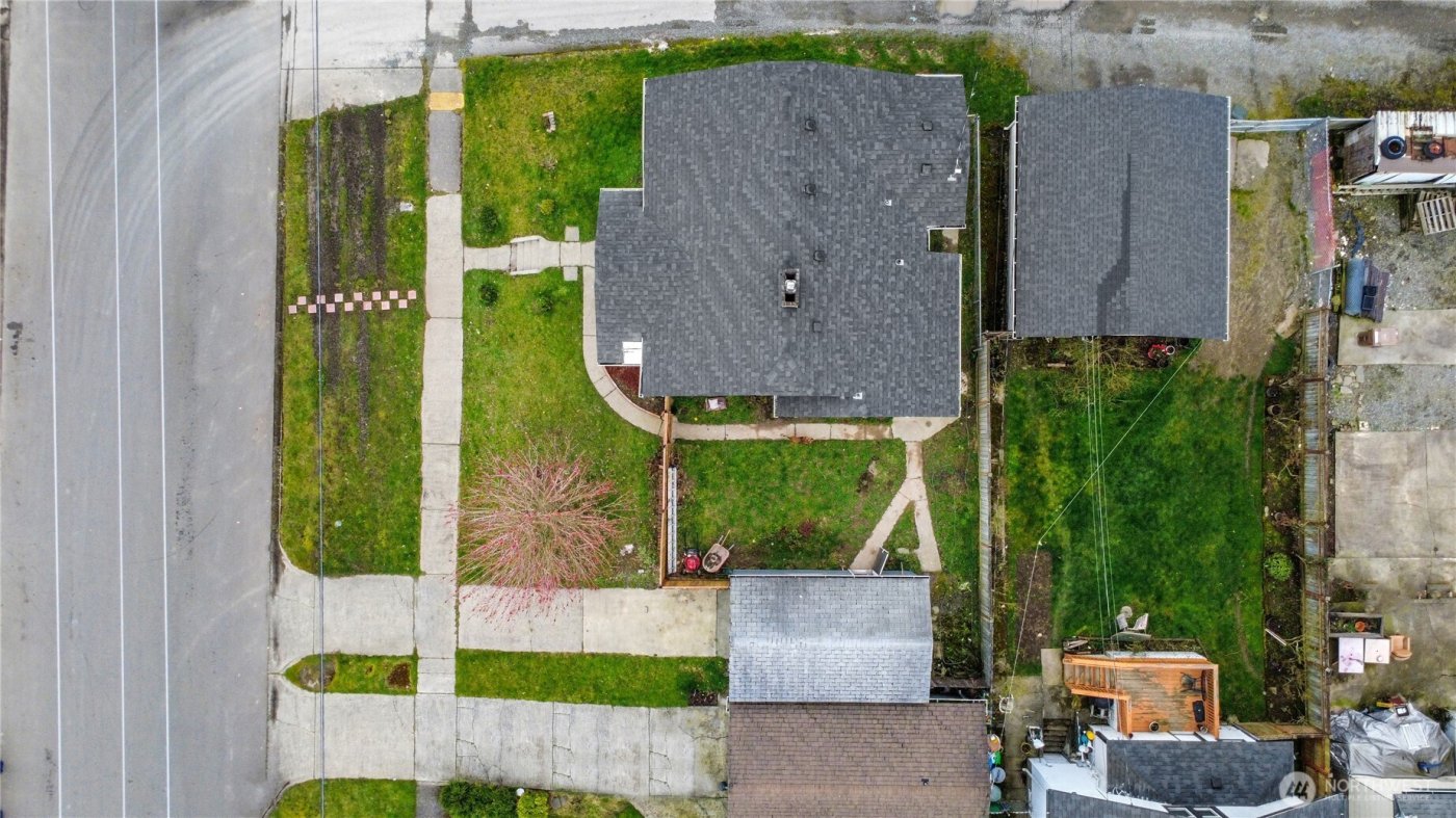 1216 S 37th Street , Tacoma, WA 98418