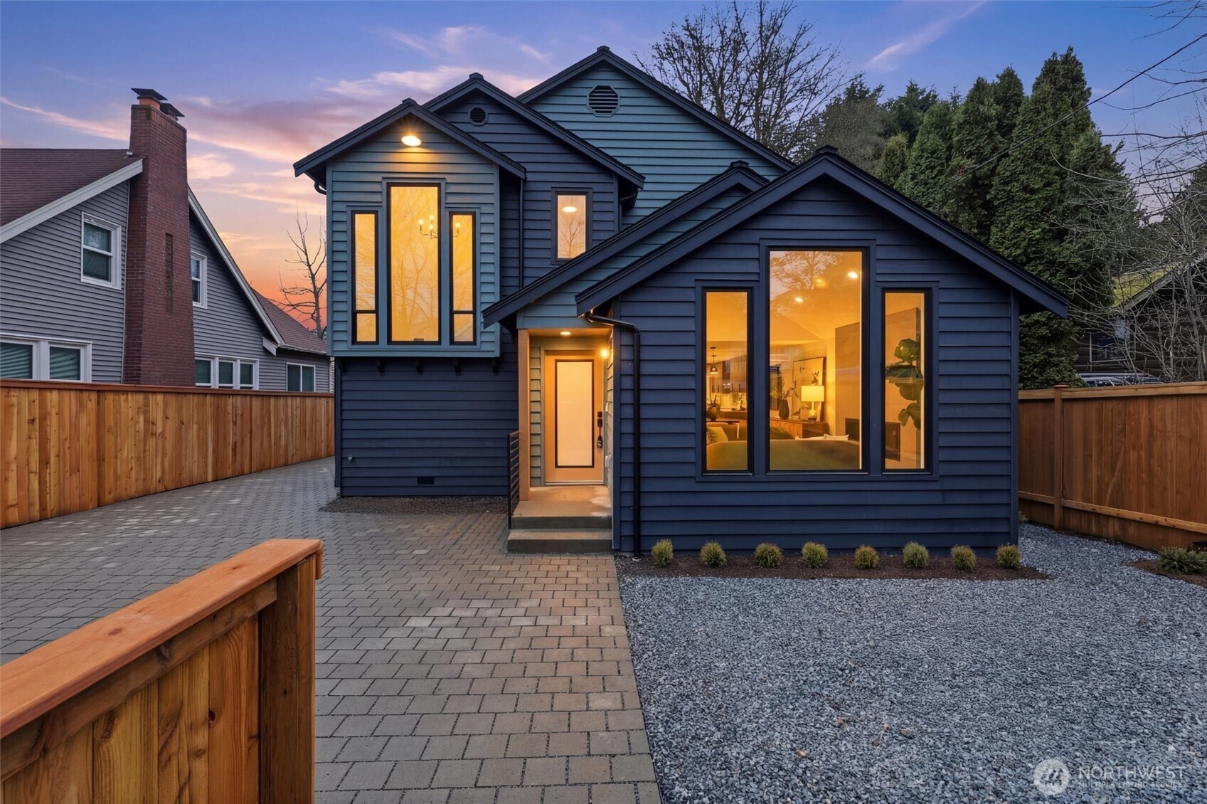 12562 17th Avenue NE, Seattle, WA 98125