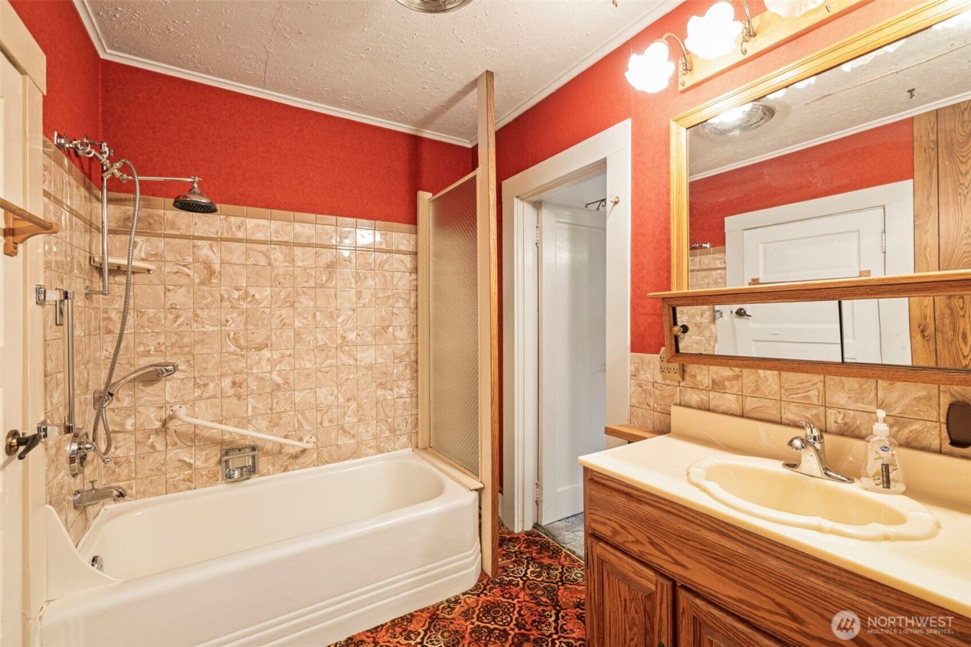 10850 SE 196th Street , Kent, WA 98031