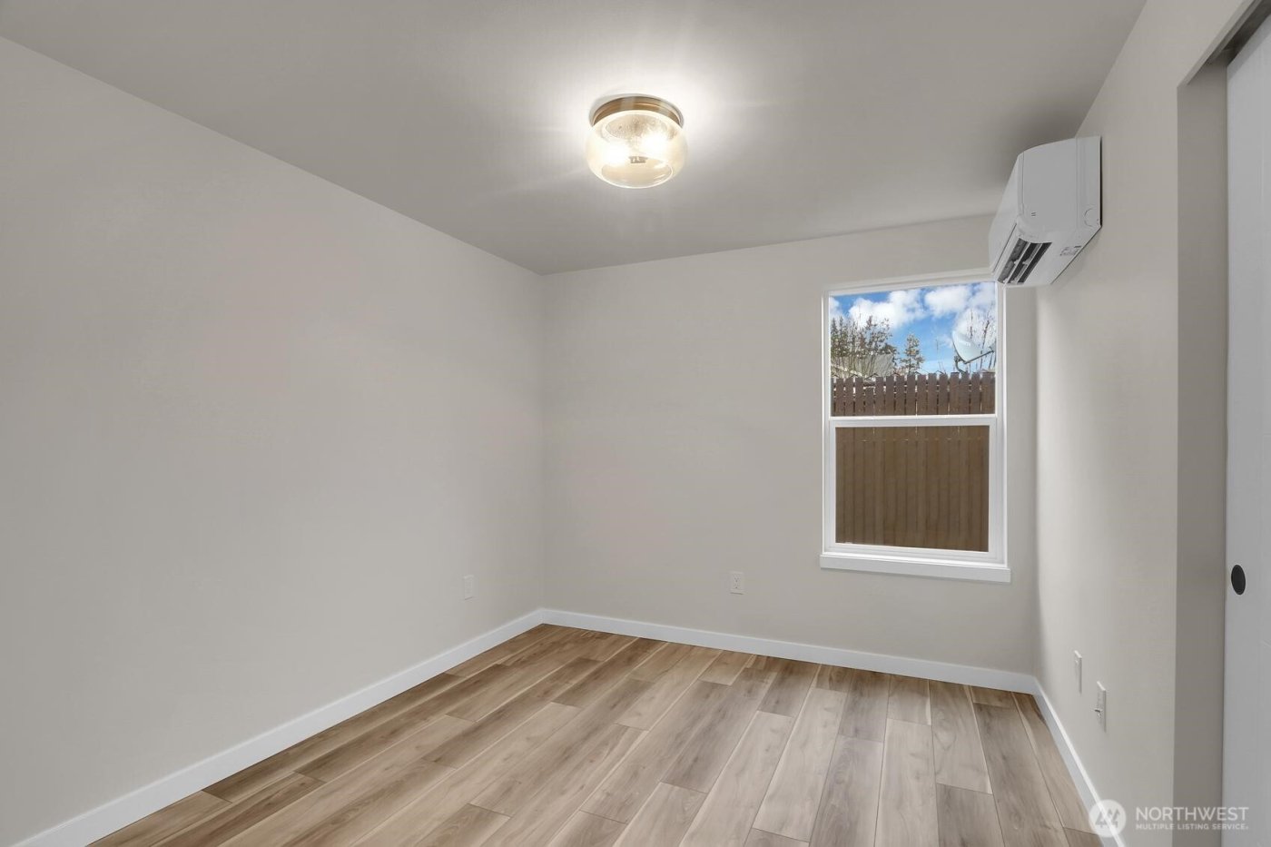 5015 144th Street SW #B2, Edmonds, WA 98026