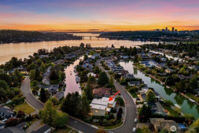 2 Crescent Key SE, Bellevue, WA 98006 - Photo 2