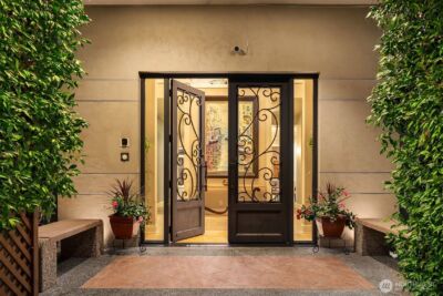 2 Crescent Key SE, Bellevue, WA 98006 - Photo 4