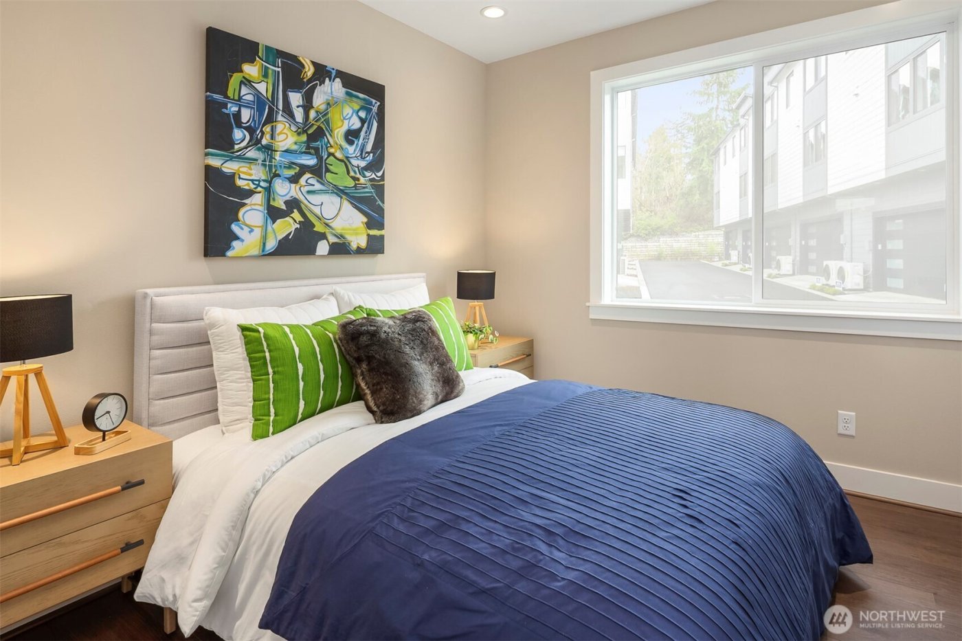 10823 (HS 94) 120TH Lane NE #E, Kirkland, WA 98033