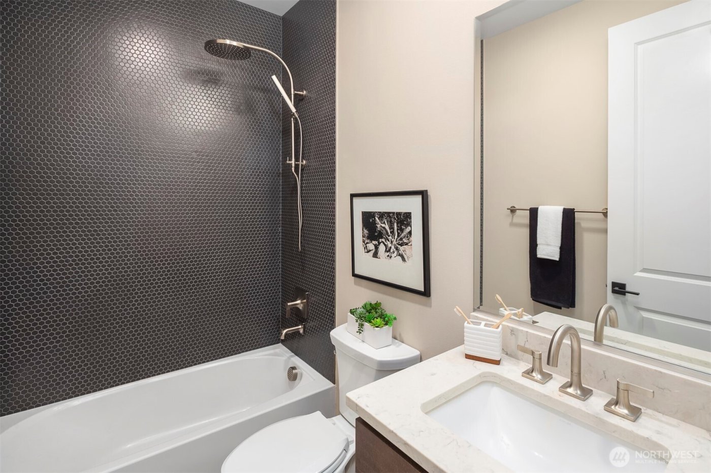 10823 (HS 94) 120TH Lane NE #E, Kirkland, WA 98033