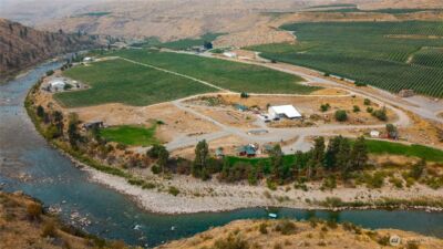 385 Highway 153 , Pateros, WA 98846 - Photo 1