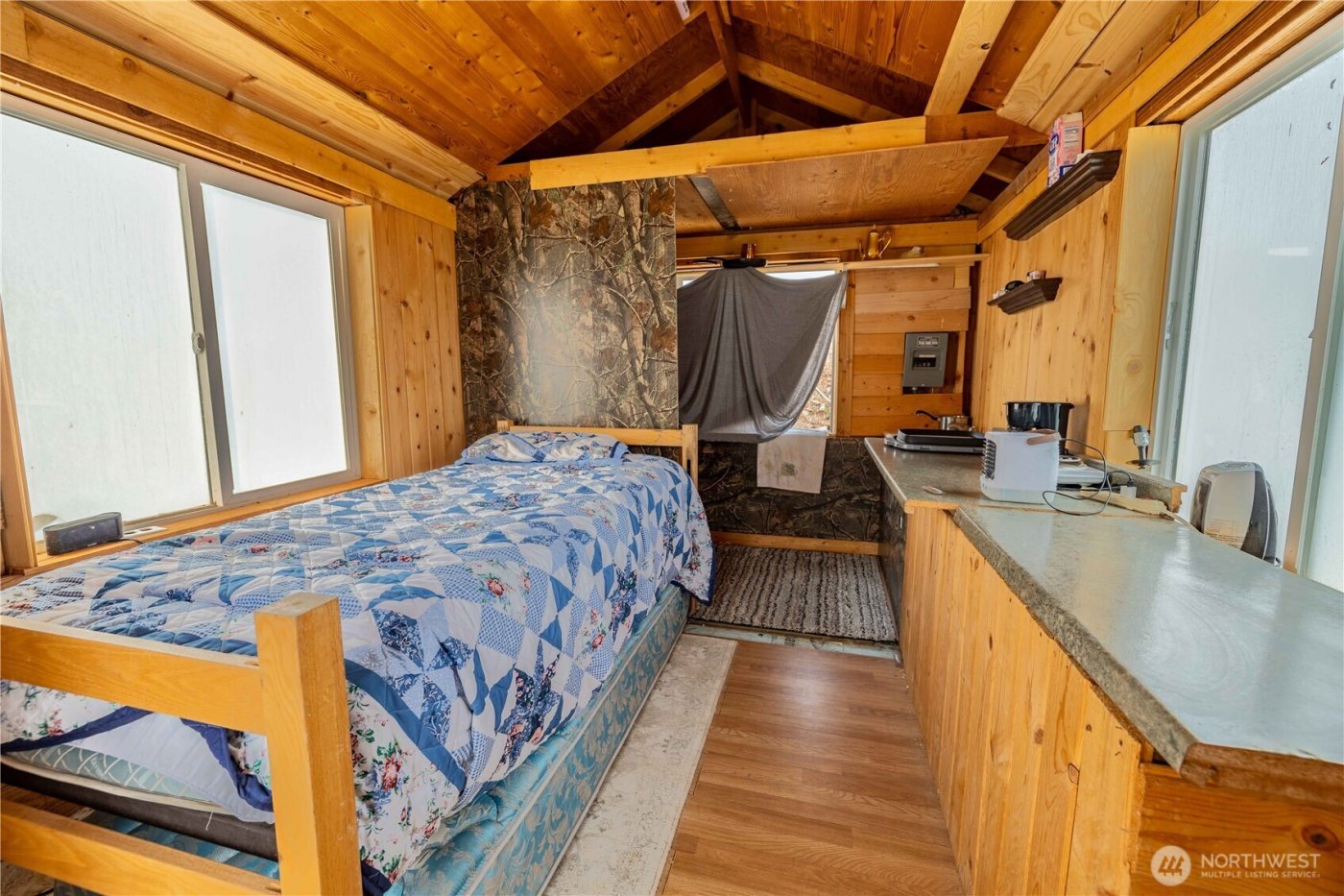 385 Highway 153 , Pateros, WA 98846