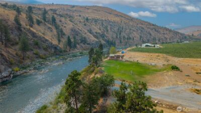 385 Highway 153 , Pateros, WA 98846 - Photo 5