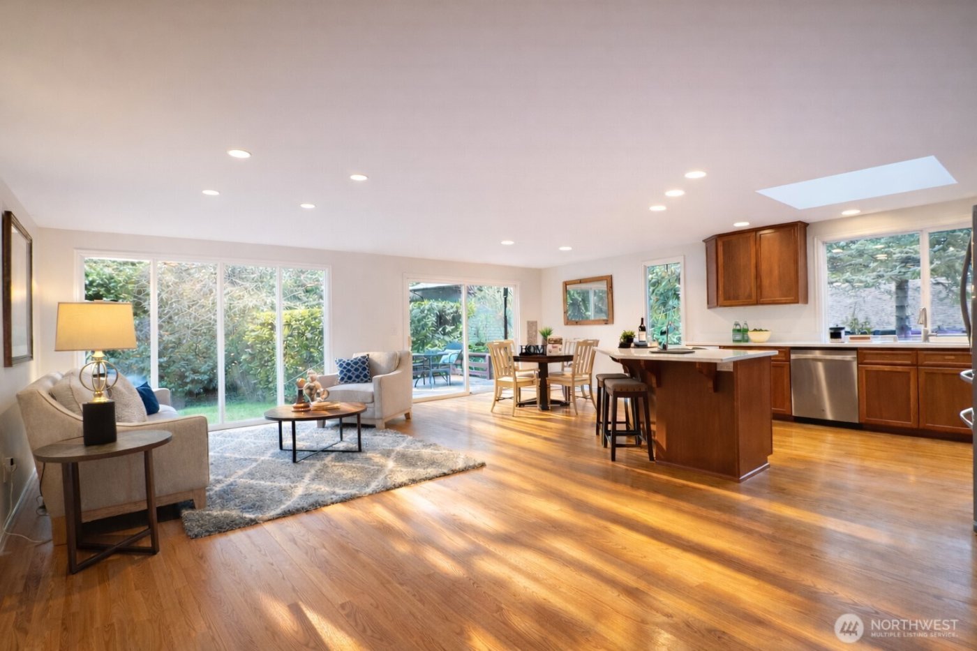 10761 Bill Point Crest NE, Bainbridge Island, WA 98110