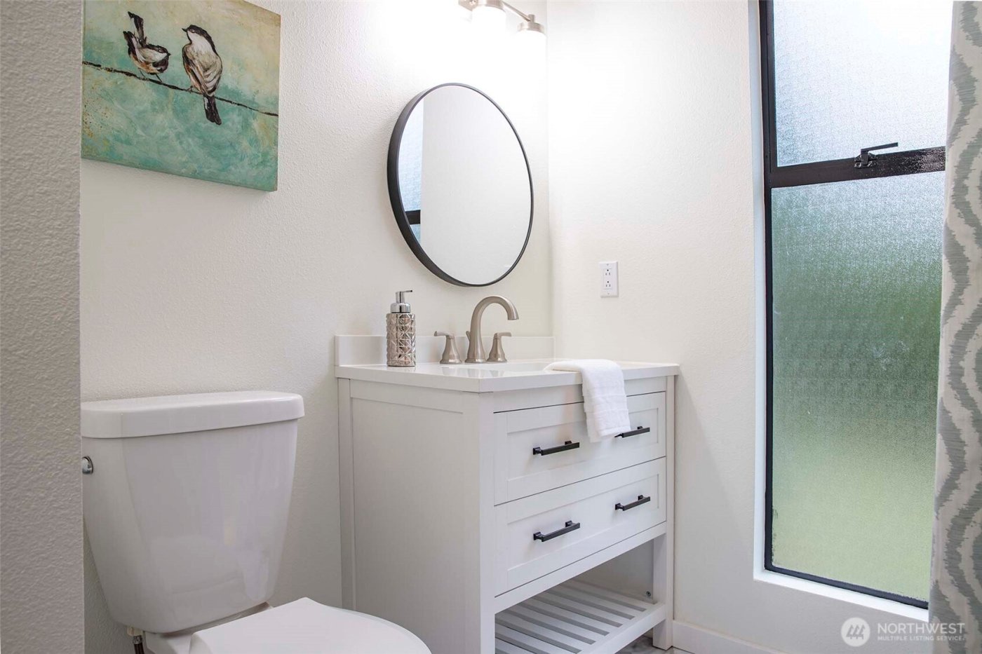 10761 Bill Point Crest NE, Bainbridge Island, WA 98110